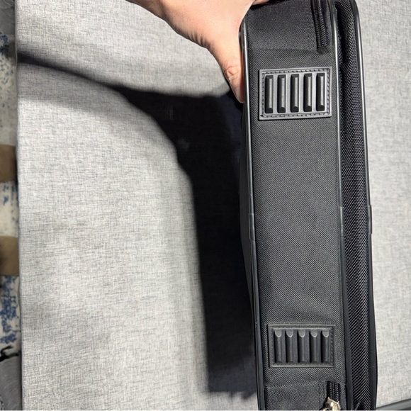 Wenger Swiss Army Laptop Briefcase - Picture 9 of 11